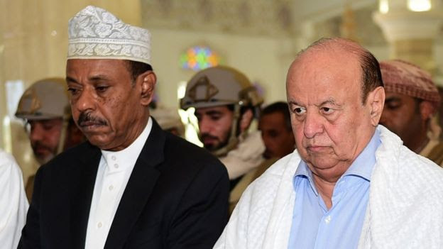 Aden Governor Jaafar Mohammed Saad (left|) with Yemeni President Abdrabbuh Mansour Hadi (right)