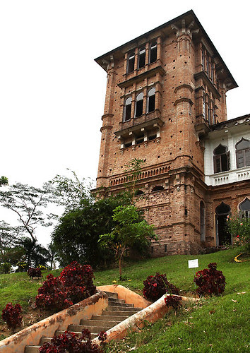 IMG_1963-w Kellie Castle - Staris lead tp the castle