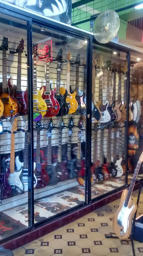 Opiniones de Solo Música en Lima - Tienda de instrumentos musicales