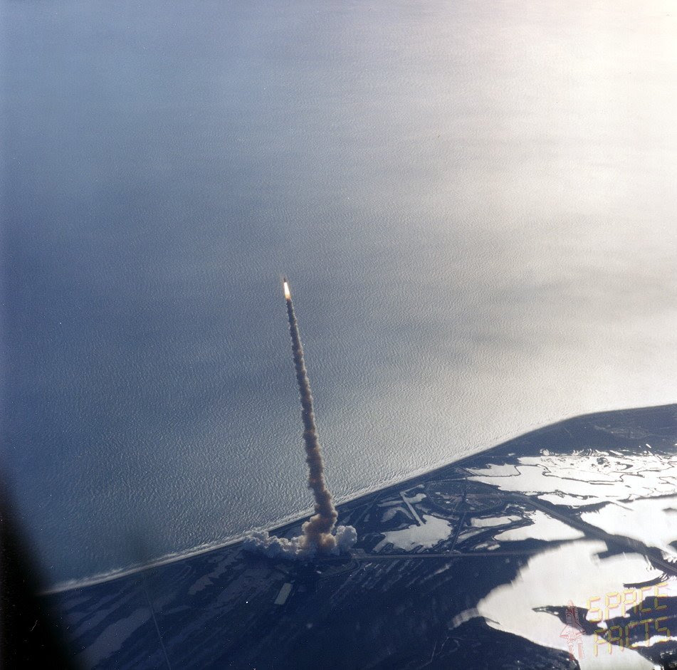 Feb04-1994_STS-62_liftoff