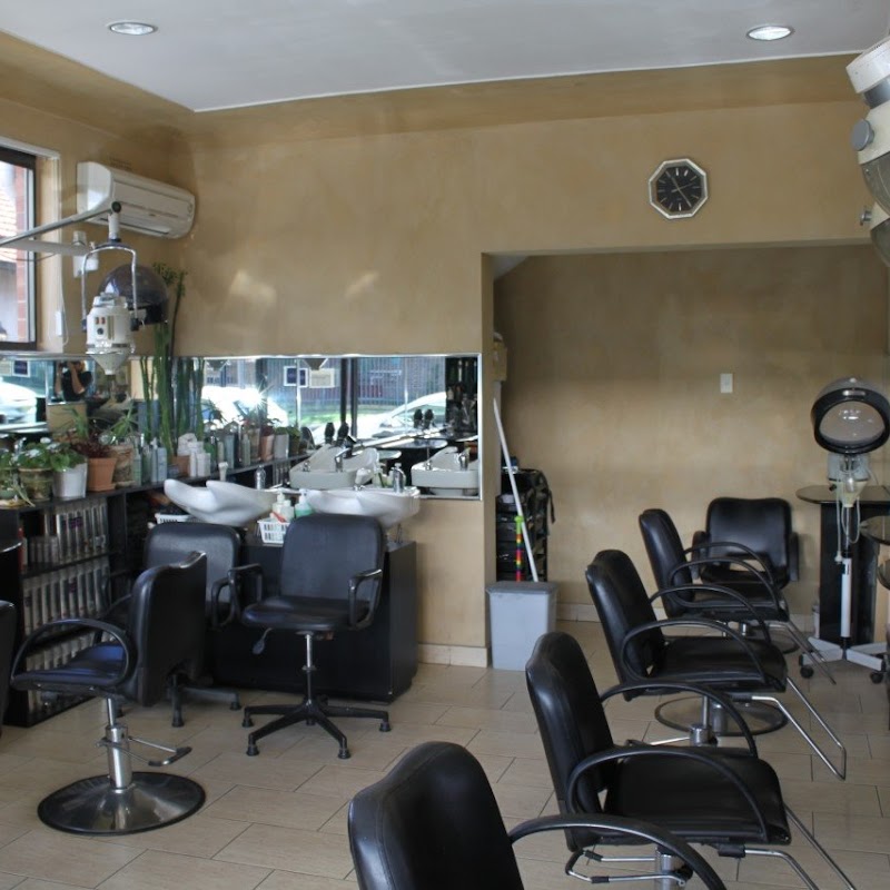 Chrissie's Hair & Beauty Salon