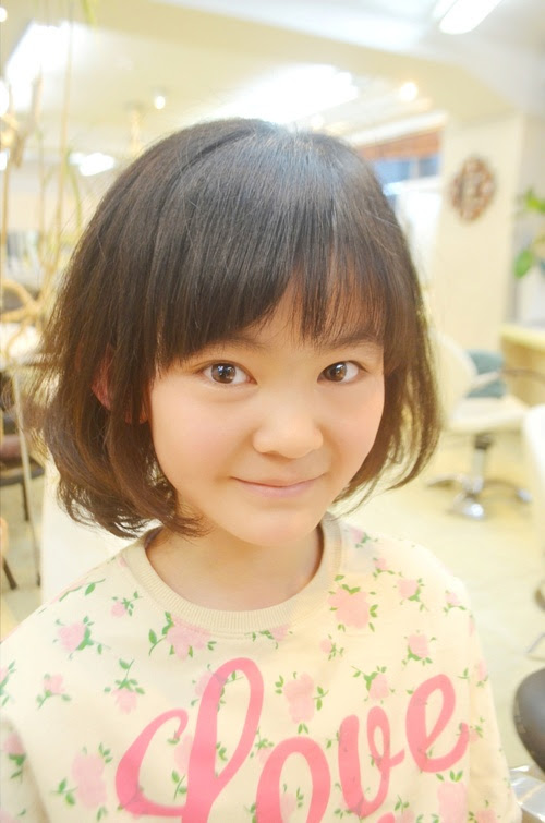 ミディアム 小学生 女の子 髪型 ボブ