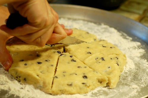 Cutting the scone dough into 8 wedges by Eve Fox, Garden of Eating blog