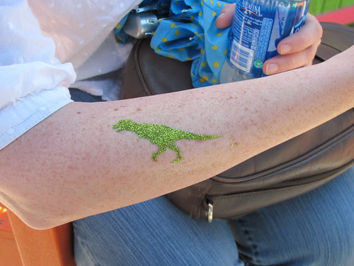 GLITTER TATTOO!