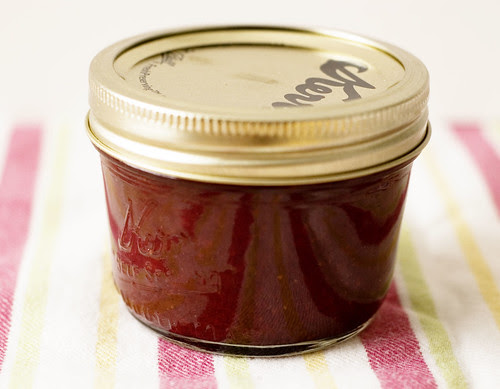 rhubarb strawberry vanilla bean jam