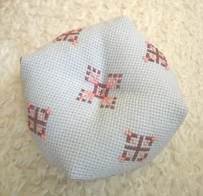 cross_stitch biscornu free