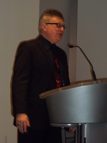 101_2950 Michael Uslan at Discovery