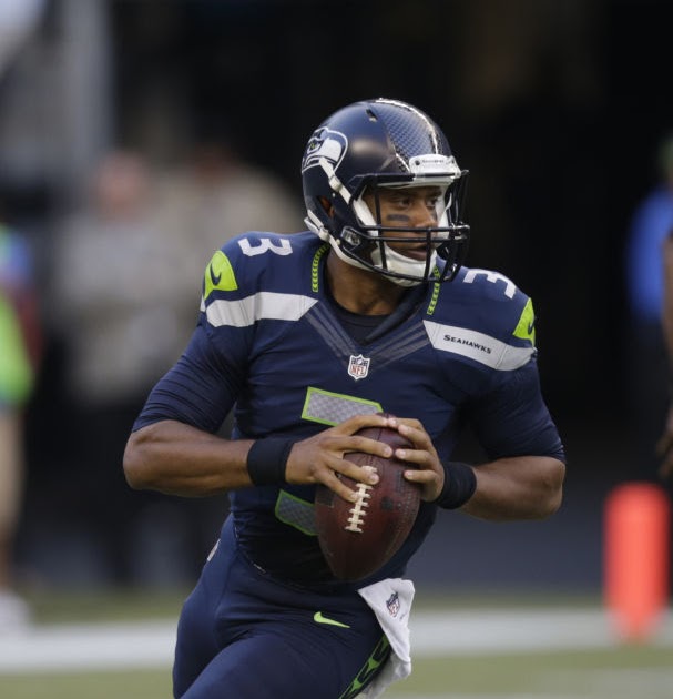 Russell Wilson Uw Madison Watch as Russell Wilson stuns