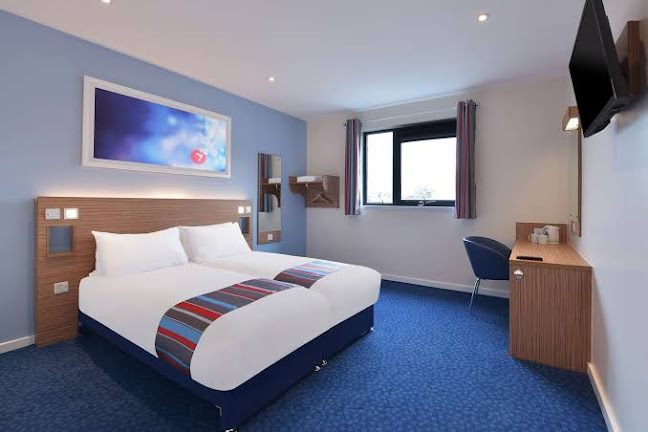 Travelodge London Clapham Junction Open Times