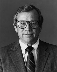 http://upload.wikimedia.org/wikipedia/commons/thumb/b/b6/Howard_Baker_1989.jpg/220px-Howard_Baker_1989.jpg