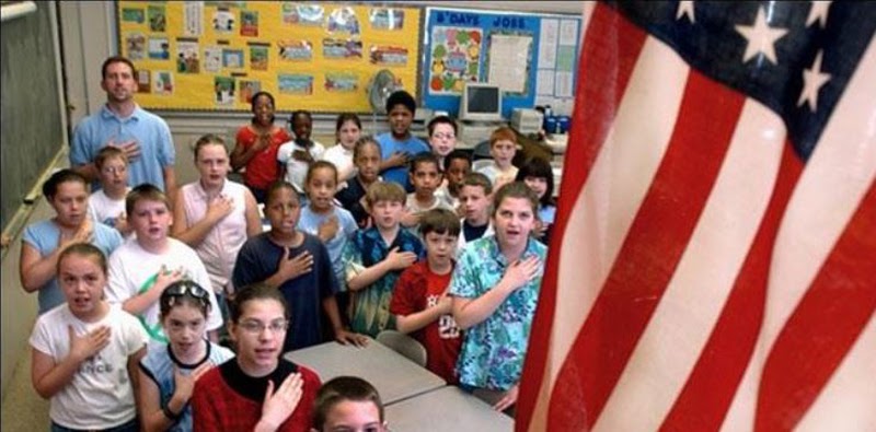 Pledge Of Allegiance For Kids : The History and Meaning of The Pledge ...