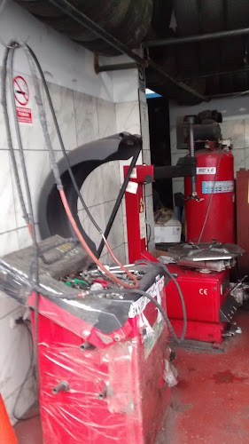 Opiniones de Servillantas Orosco en Bellavista - Tienda de neumáticos