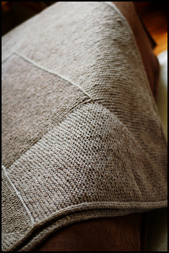EZ Garter Stitch Afghan (by b r o o k l y n t w e e d) EZ Garter Stitch Afghan (by b r o o k l y n t w e e d)