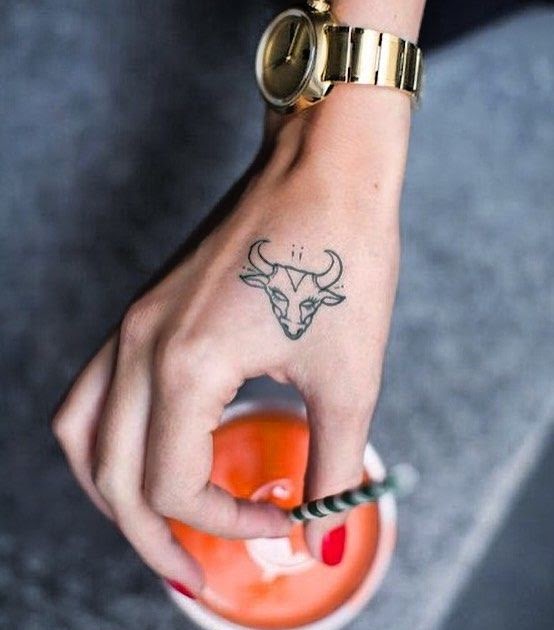 Tattoo Stier Frau