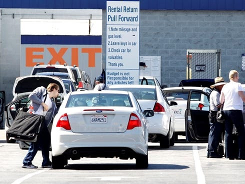 When hurrying to return a rental car with a full tank before a flight could jeopardize your ability to seal a business deal or make the flight, some travelers recommend prepaying a tank of gas with the rental company.