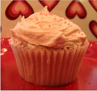 The Baking Redhead: Sprinkles' Strawberry Cupcakes