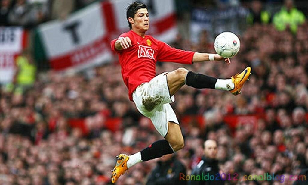 Cristiano Ronaldo Jump Cristiano Ronaldo high jump to