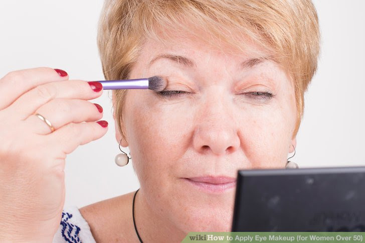 How to apply eye makeup over 50 in 1