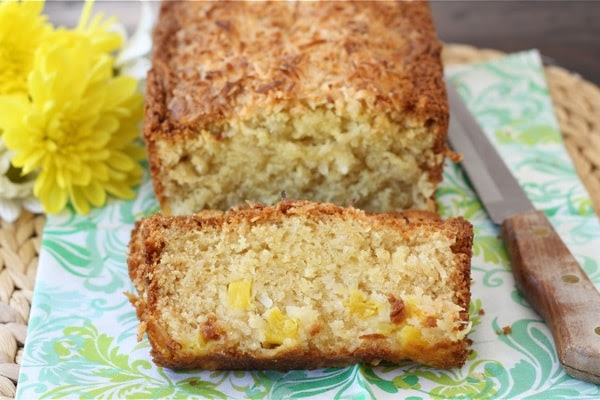 http://www.twopeasandtheirpod.com/wp-content/uploads/2011/07/coconut-pineapple-bread4.jpg?7cd3a7