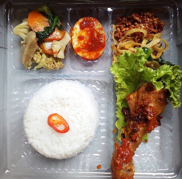 Gambar Nasi Kotak Ayam Penyet / Gambar Nasi Goreng Ayam Penyet Ayam