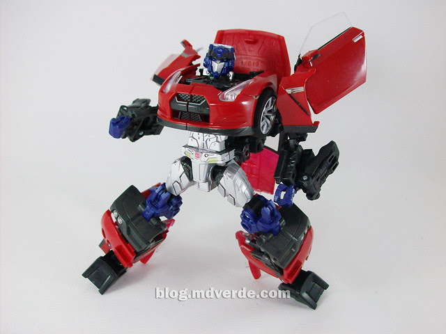 Transformers Optimus Prime Alternity - modo robot
