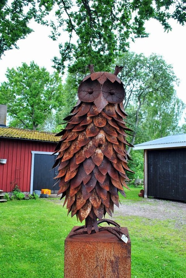 Utterly Beautiful Rusted Metal Art Works (17)