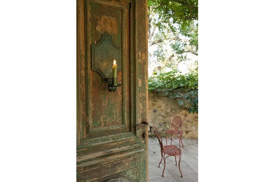 Les vestiges du temps visibles dès l'entrée