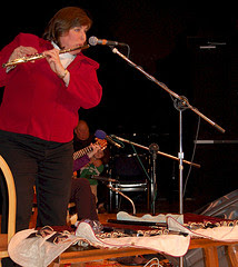 Joanie Madden playing the flute at the Coatesv...