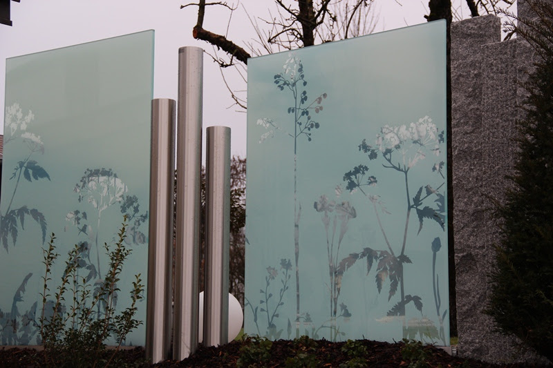 Sichtschutz Garten Glaswand Gartengeräte