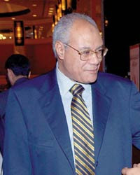 http://www.marefa.org/images/0/04/Mohamed_elawa.jpg