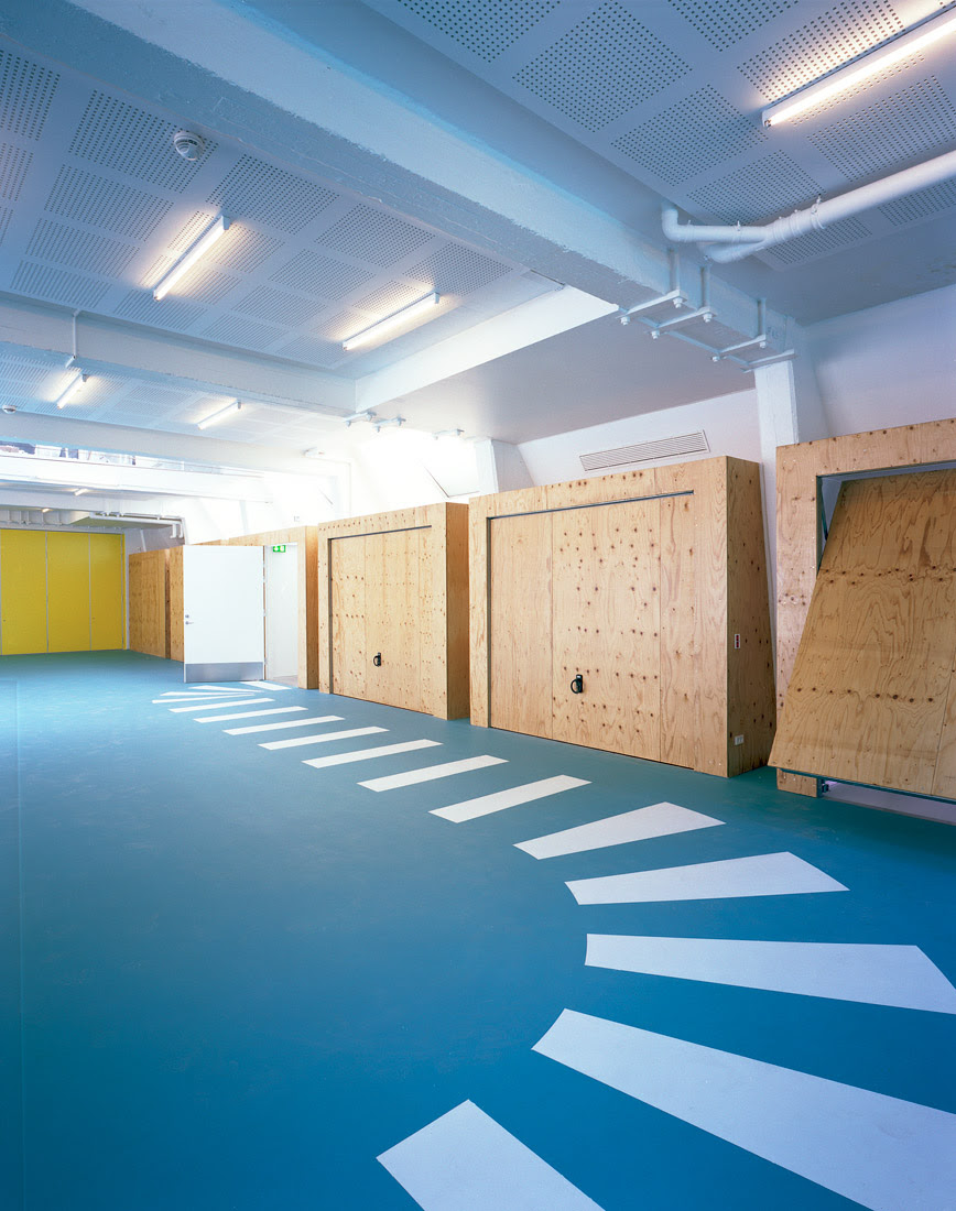 http://www.archdaily.com/wp-content/uploads/2009/02/60440963_sja-19-photographer-vegar-moen.jpg