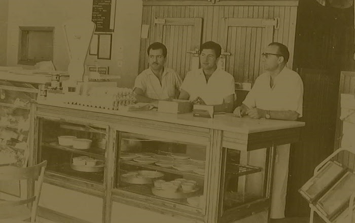 Δείτε το παλαιότερο γαλακτοπωλείο της Αθήνας από το 1915