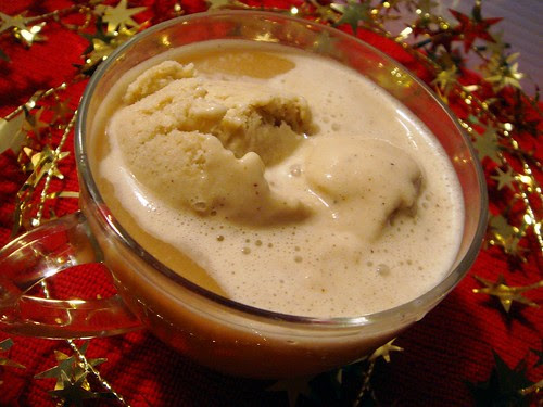 butter beer with homemade spiced coconut ice cream