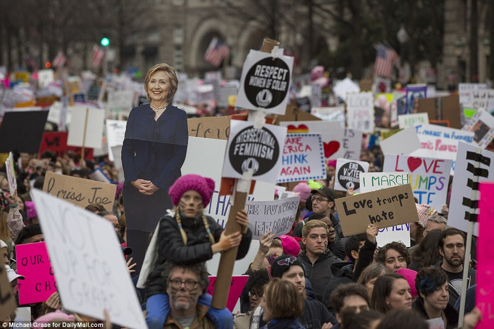 CardboardClinton1.jpg CardboardClinton1.jpg