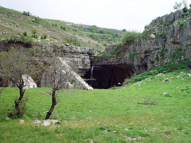 Perierga.gr - Καταρράκτης σε σπηλιά!