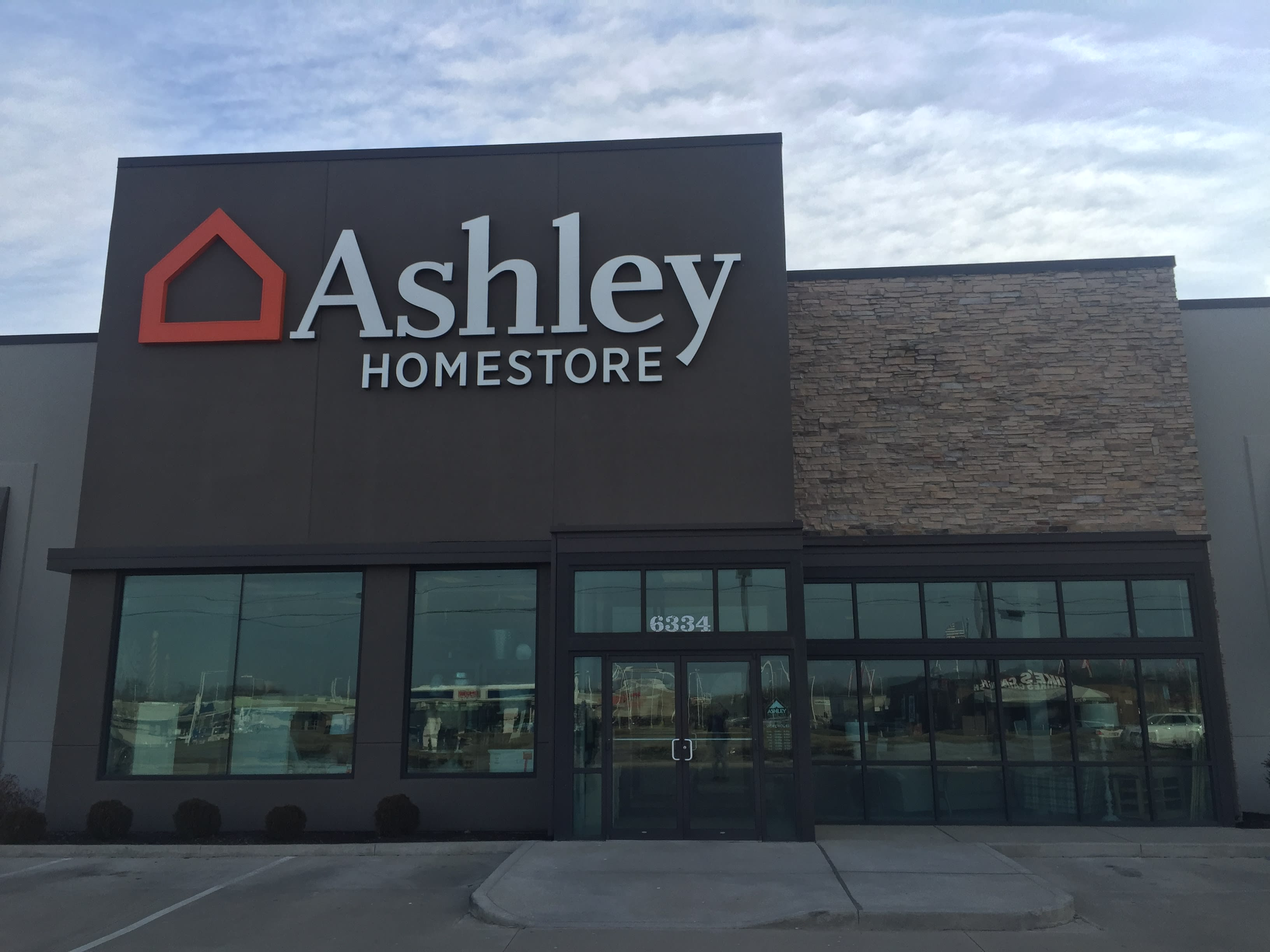 Discount Furniture Stores In Fort Wayne Indiana Furniture Walls
