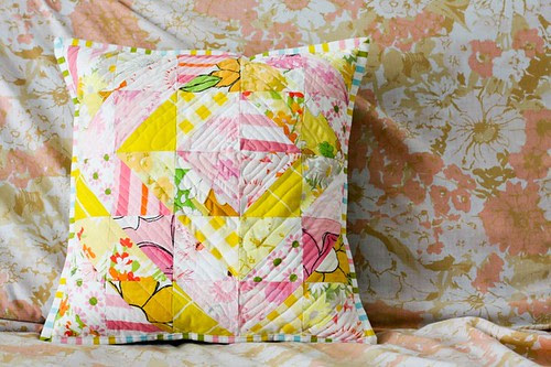 Vintage Sheet Half-Square Triangle Pillow Tutorial - In Color Order