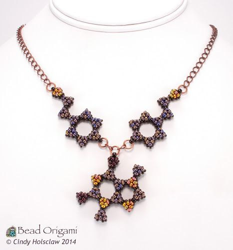 Bead Origami: New Pattern: Chocolate and Raspberry Molecules Bead Origami: New Pattern: Chocolate and Raspberry Molecules