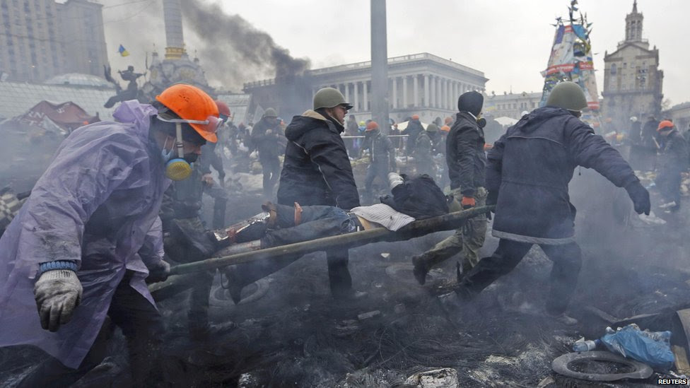 http://news.bbcimg.co.uk/media/images/80913000/jpg/_80913659_injured_reuters.jpg
