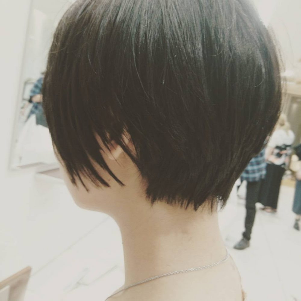 日本の髪型のアイデア 元のショート ヘア 後ろ髪