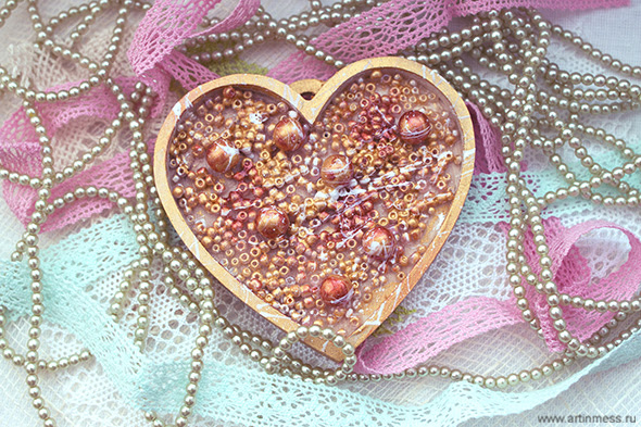 Бусины в сердце, beads in the wooden heart, своими руками, handmade
