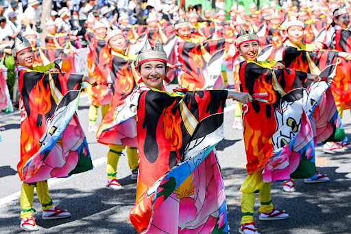 よさこい祭りとは < よさこい祭り 公式サイト
