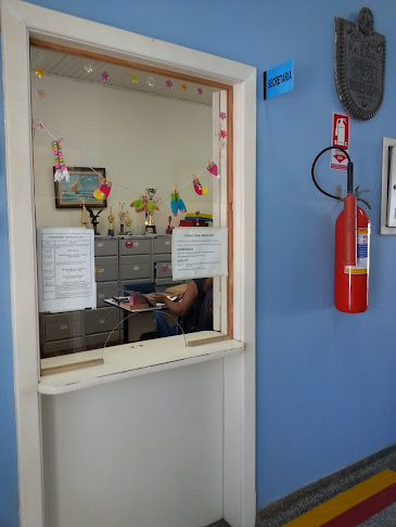 Avaliações sobre Escola Ensino Fundamental Nivaldo Braga em Curitiba - Escola