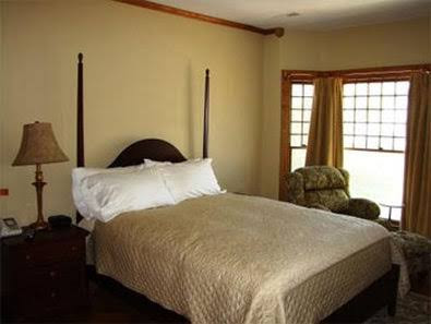 Bed & Breakfast «Showers Inn Bed & Breakfast», reviews and photos, 430 N Washington St, Bloomington, IN 47404, USA
