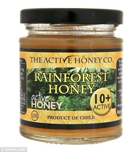 Γόνατα Bee είναι: Active Χιλής Μέλι Rainforest λέγεται ομαλή λεπτές γραμμές στο πρόσωπο, το λαιμό και τα χέρια ενώ η σύσφιξη του δέρματος