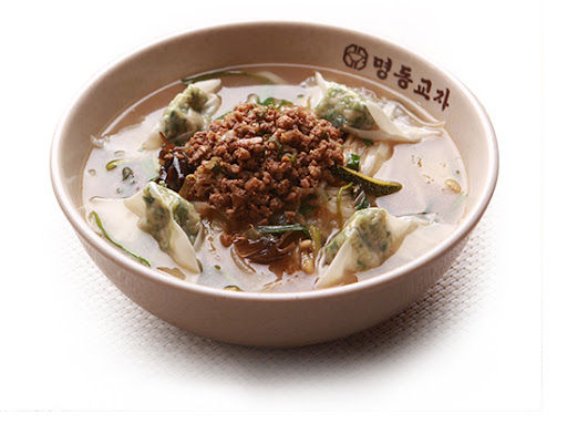 Korean Kalguksu (Knife-Cut Noodle Soup)