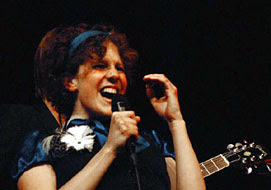 Maaike den Dunnen in actie met het European Jazz Orchestra