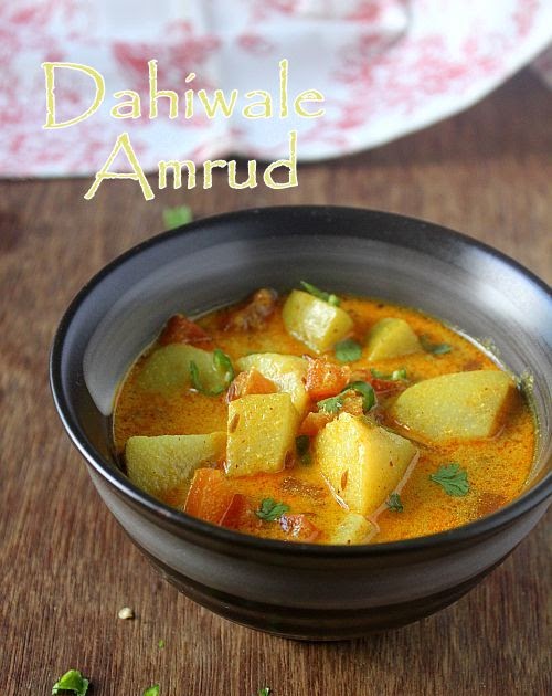 Dahiwale Amrud | Guava Curry with Yogurt