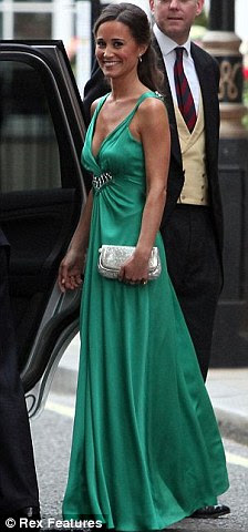 http://i.dailymail.co.uk/i/pix/2011/11/14/article-2061449-0ECC824400000578-678_224x480.jpg