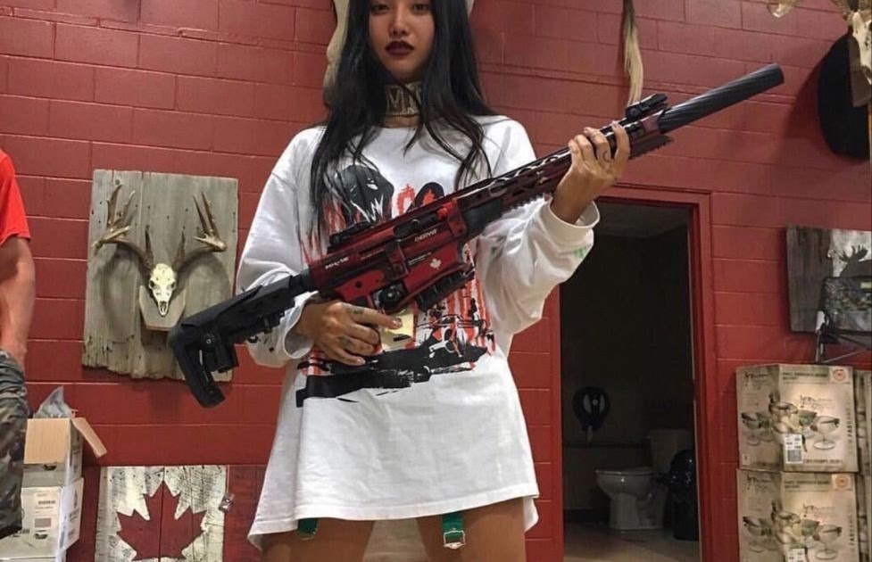 Edgy Aesthetic Gun Pfp / aesthetic e girl pfp - Google Search in 2020